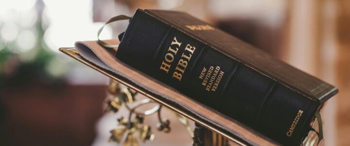 Imparare a discernere la guida di Dio attraverso la Scrittura